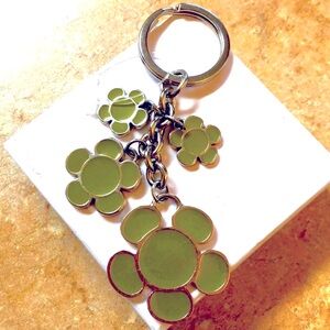 Green Enamel Metal Hippie Flower Retro Green Flowers Keychain